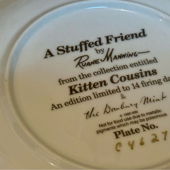 Limited Edition “A Stuffed Friend” Cat Plate by Ruane Manning | The Danbury Mint - Picture 12 of 16